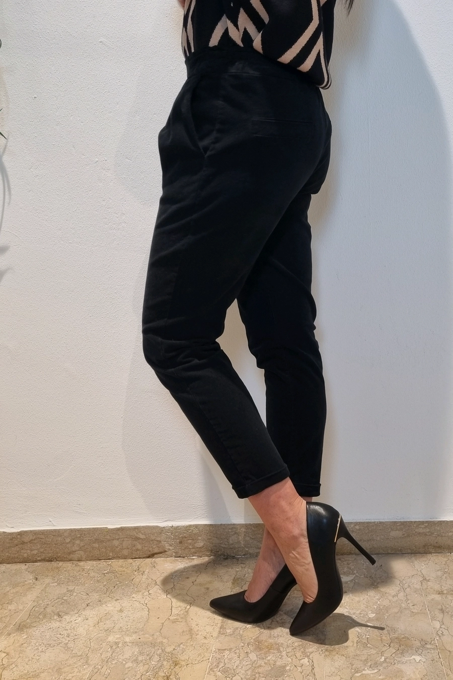Pantalone costine sottili velluto nero